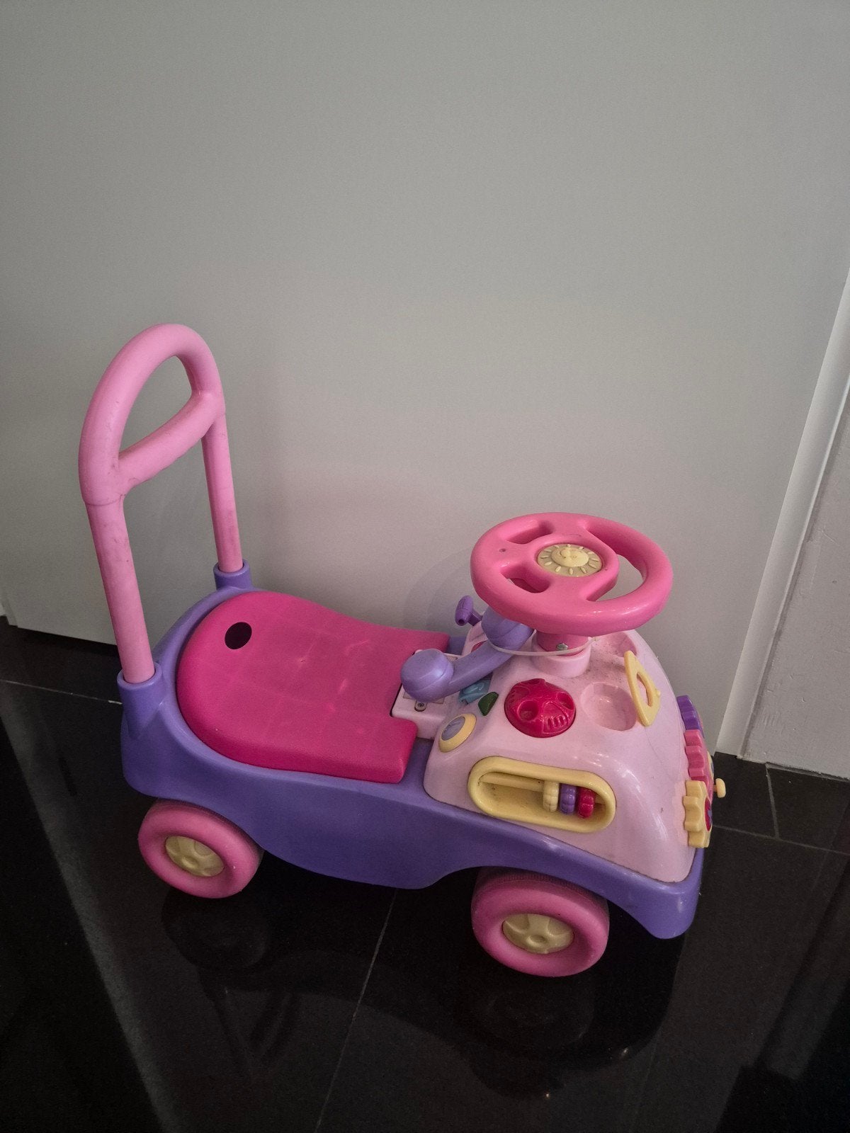 Kinderauto met opbergvak en prinsessengeluidjes, Ophalen, Gebruikt