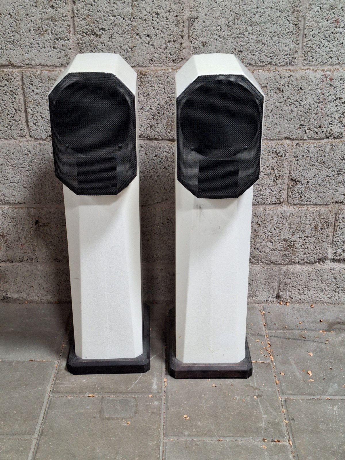 Set RAUNA LEIRA vloerstaande luidsprekers, Audio, Tv en Foto, Gebruikt, Minder dan 60 watt, Front, Rear of Stereo speakers, Ophalen