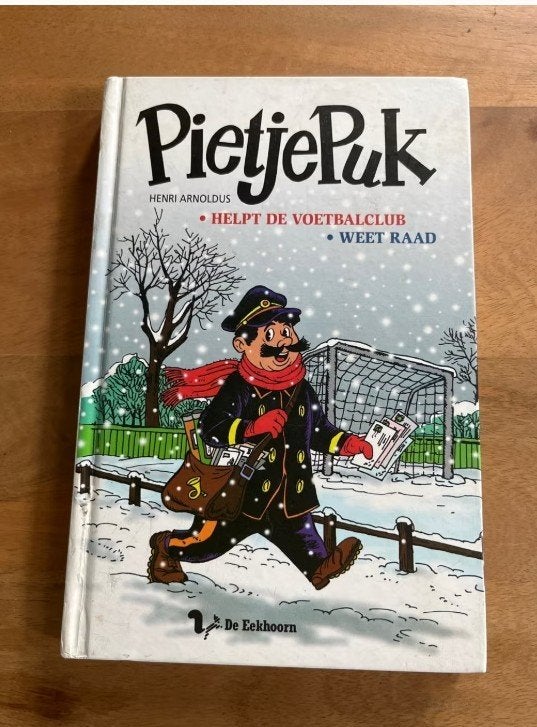 H. Arnoldus, Pietje Puk, “Helpt de voetbalclub”, “Weet raad”, Boeken, Ophalen of Verzenden, Zo goed als nieuw, Fictie algemeen