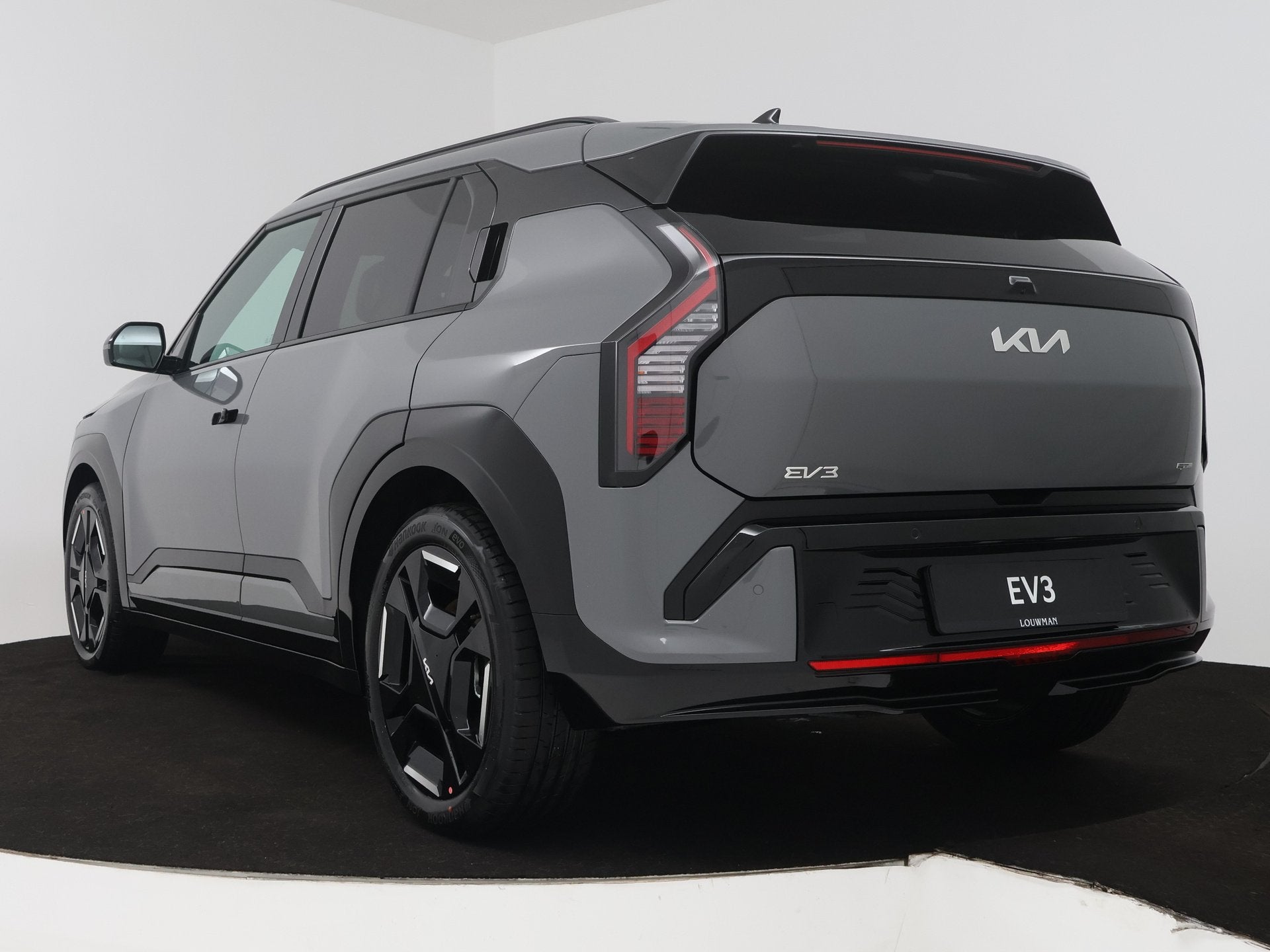 Kia EV3 GT-Line Business Edition 81.4 kWh | Company Car | 10, Auto's, 510 min, Zwart, 31 min, 204 pk