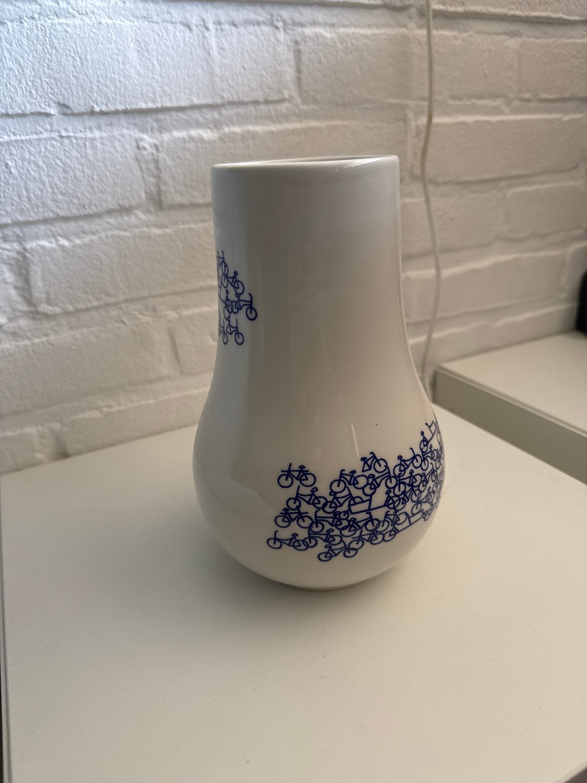 Heinen Delfts Blauw vaas – Sylvain Tegroeg fietsen design, Ophalen