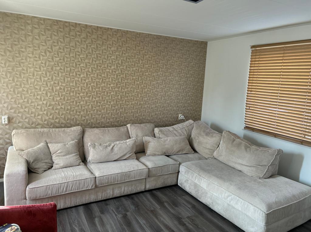 Hoekbank zand kleur, Huis en Inrichting, Banken | Complete zithoeken, Ophalen of Verzenden, Zo goed als nieuw