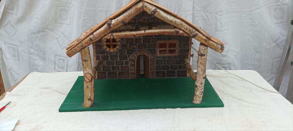 Te koop mooie kerststal met verlichting, Diversen, Kerst, Ophalen