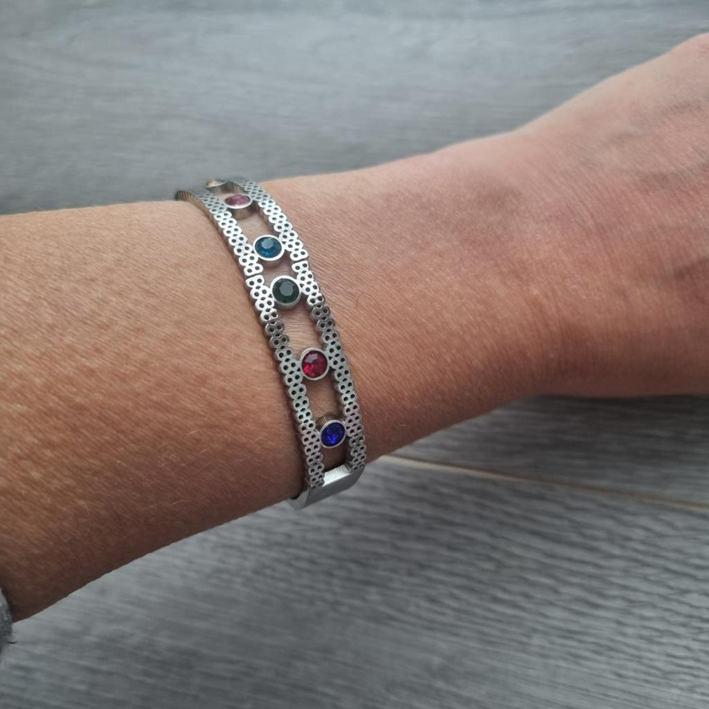 RVS / Stainless steel bangle met kleurrijke kristallen, Sieraden, Tassen en Uiterlijk, Armbanden, Ophalen of Verzenden, Zo goed als nieuw