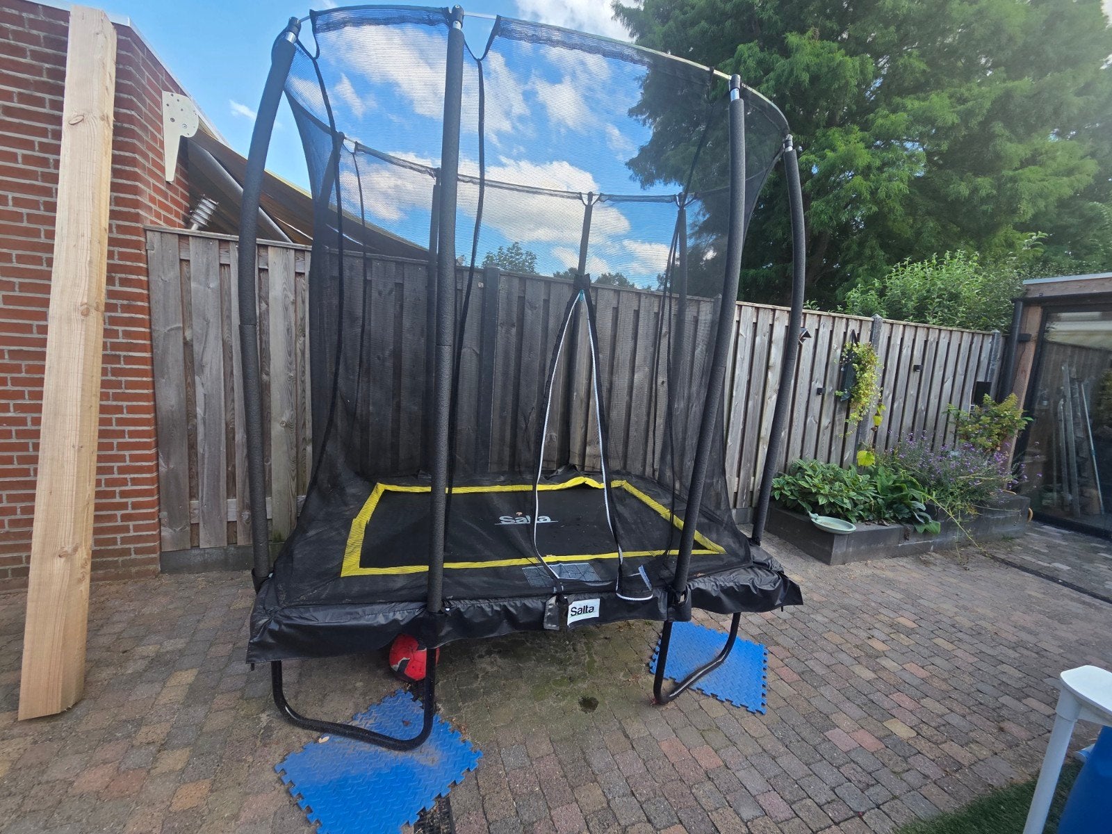 trampoline salta, Ophalen, Zo goed als nieuw