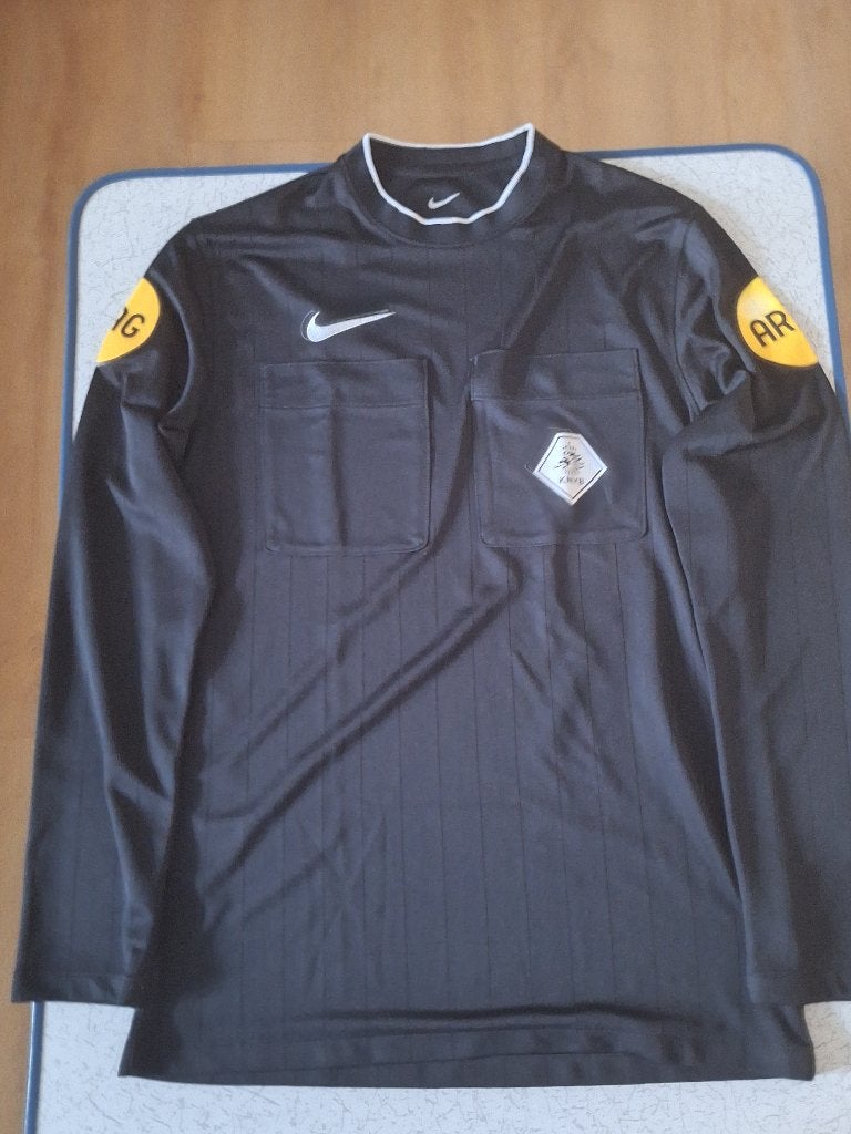 Scheidsrechters shirt KNVB Zwart, Maat M, Ophalen, Zo goed als nieuw, Shirt