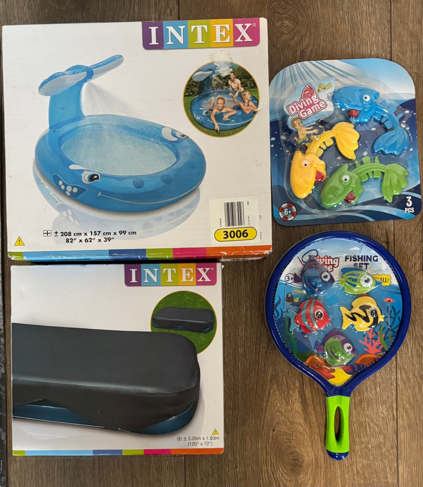 Nieuw zwembad walvis met een watersproeier in de staart, Ophalen of Verzenden, Zo goed als nieuw