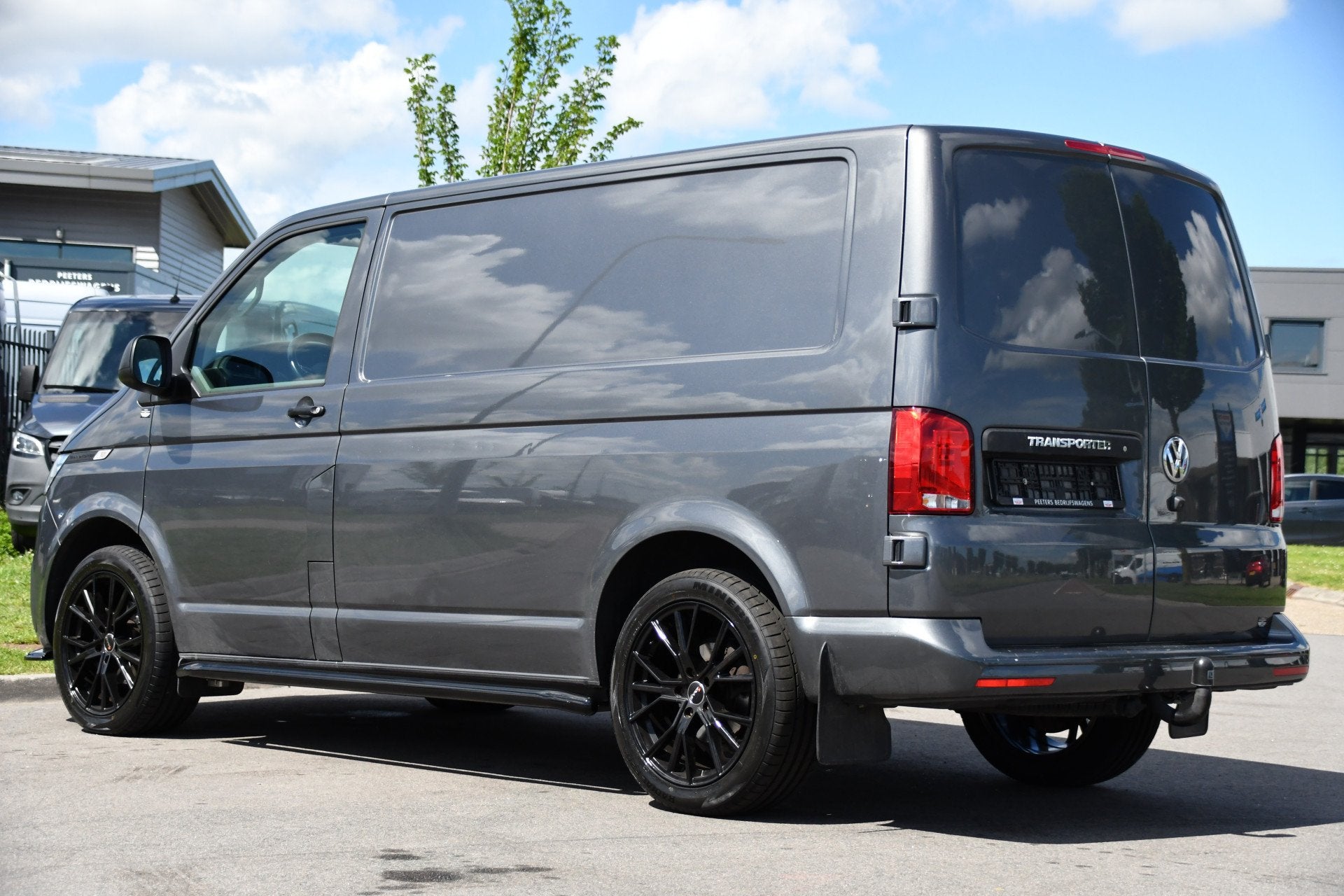 Volkswagen Transporter 2.0 TDI L1H1 30 Bulli Edition Adaptie, Auto's, Stof, Gebruikt, 1839 kg, 4 cilinders