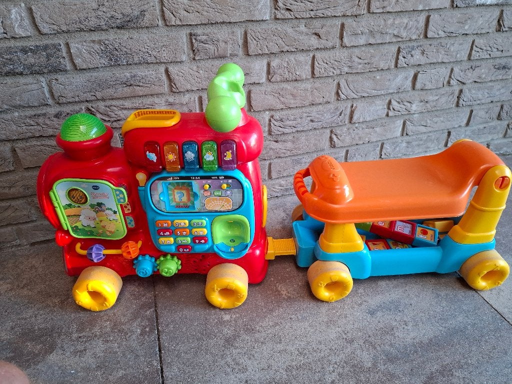 V-Tech baby-treinlocomoteif, Ophalen, Gebruikt, 6 maanden tot 2 jaar