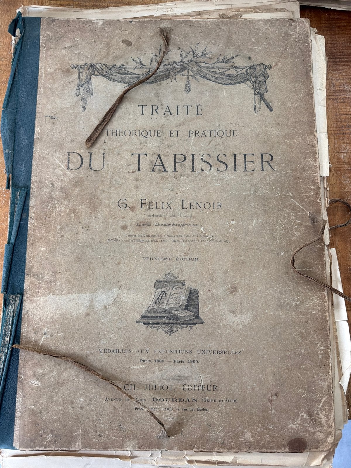 Traité Pratique du Tapissier - G. Felix Lenoir (1889)