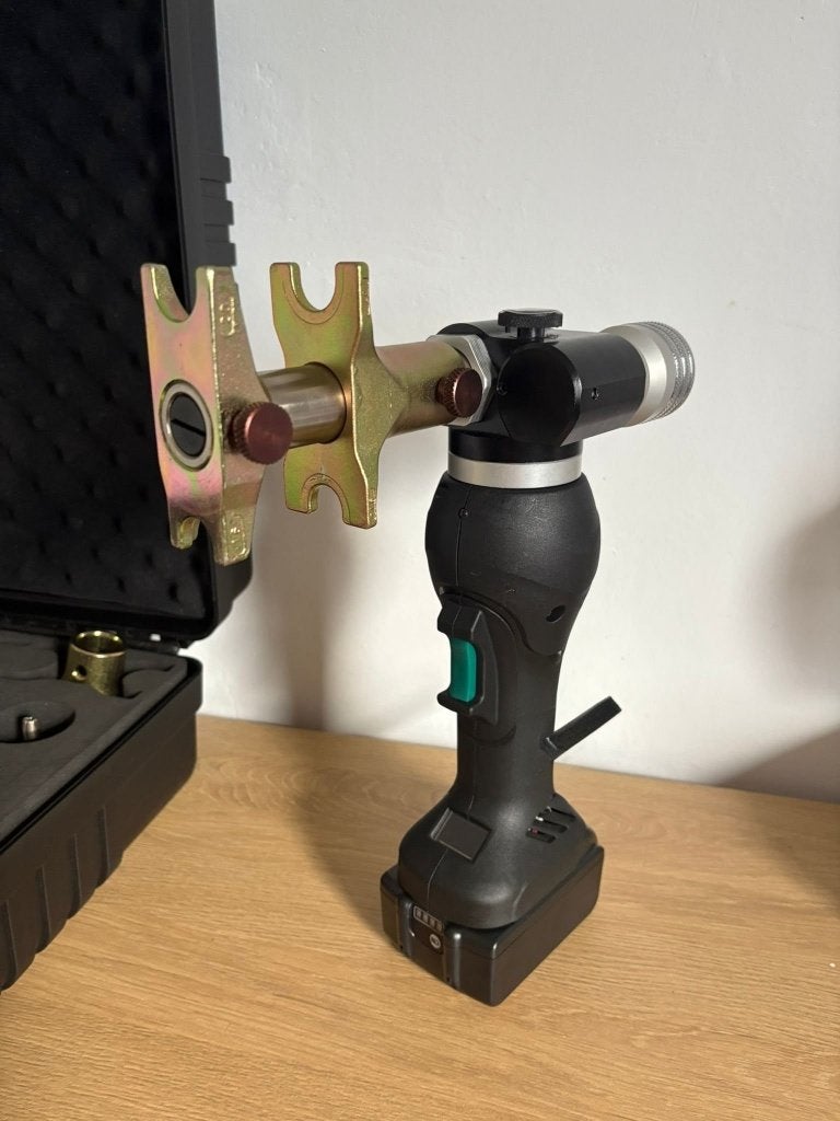 Nieuwe Accu Perstang 2-in-1 (o.a. Rehau/TECE), Doe-het-zelf en Verbouw, Gereedschap | Handgereedschap, Ophalen of Verzenden, Nieuw