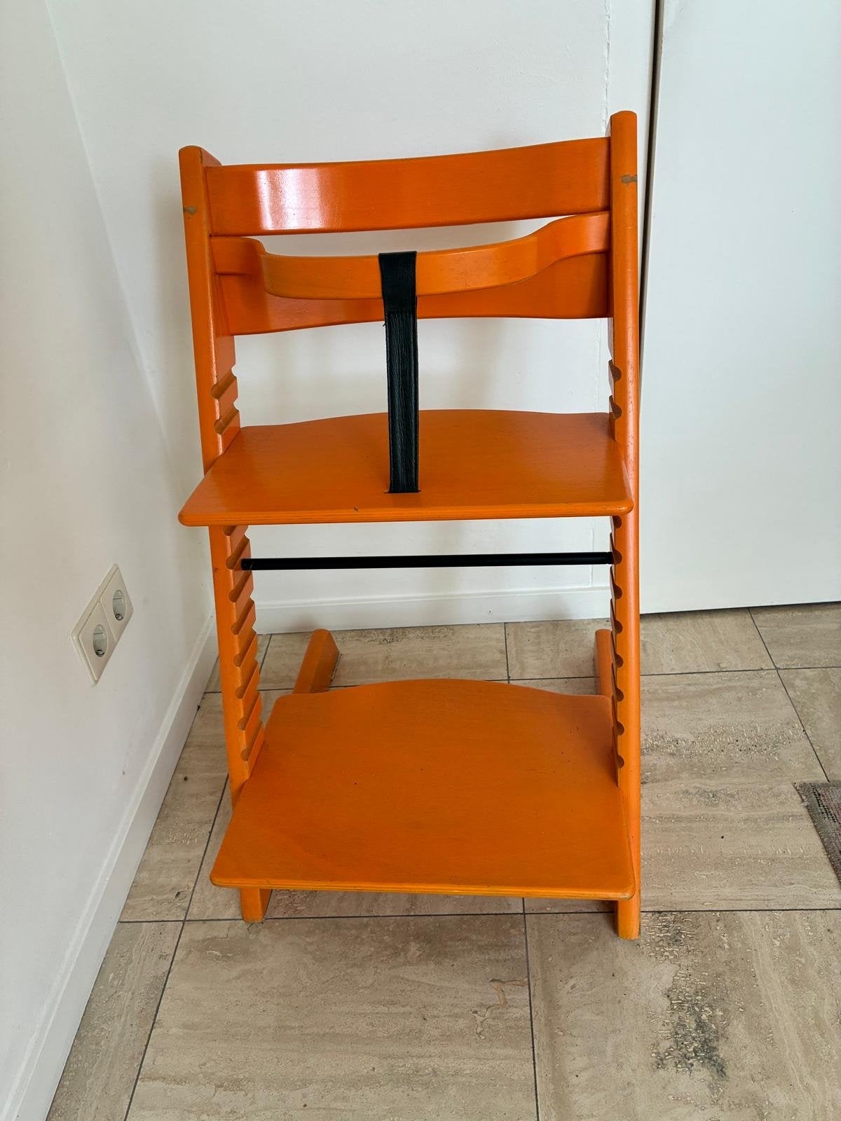 Stokke Tripp Trapp meegroeistoel oranje, Ophalen of Verzenden, Zo goed als nieuw, Meegroeistoel, Aanschuifbaar