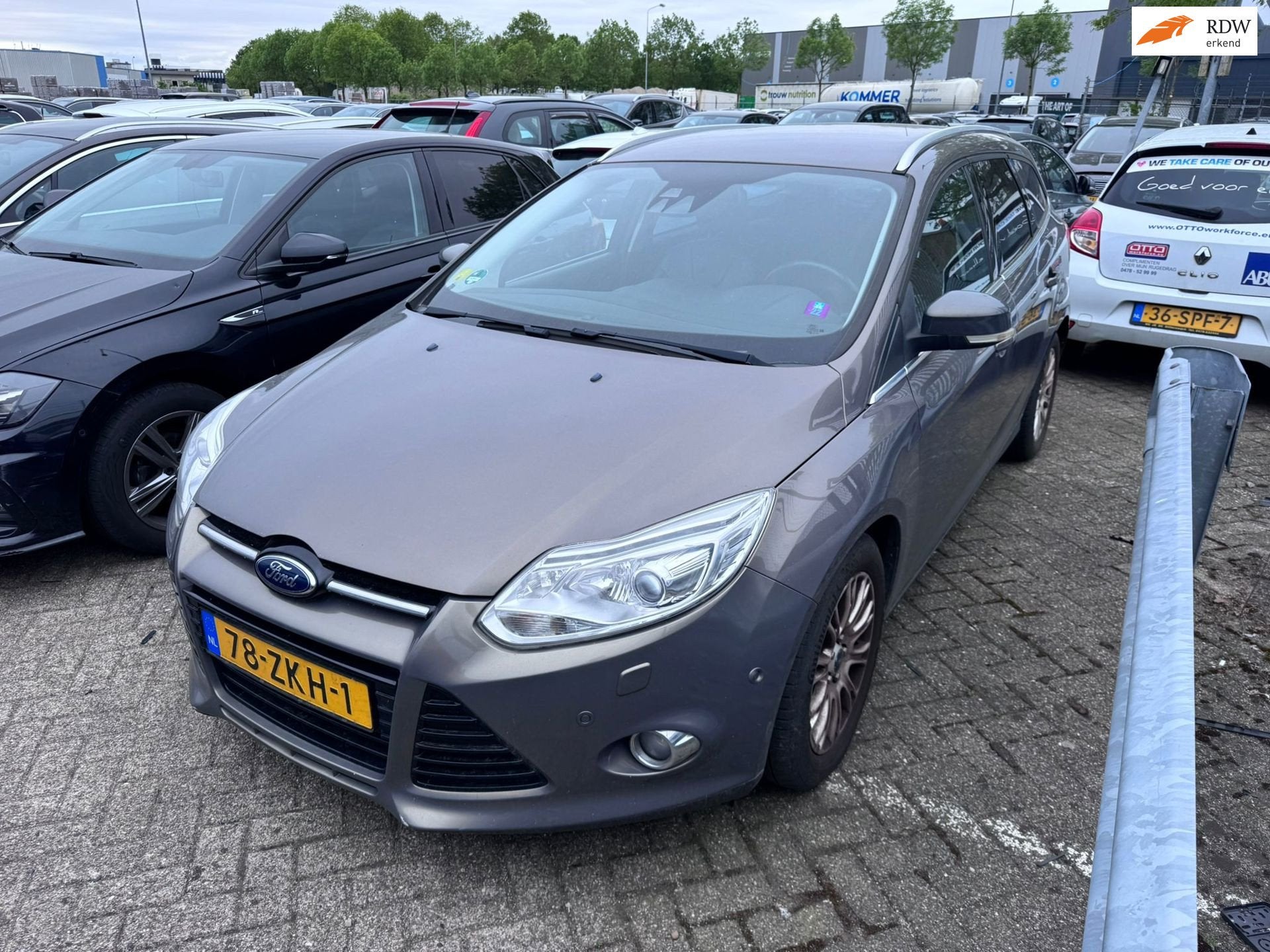 Ford Focus Wagon 1.6 TDCI ECOnetic Lease Titanium, Auto's, Ford, Euro 5, Gebruikt, 4 cilinders, Bruin