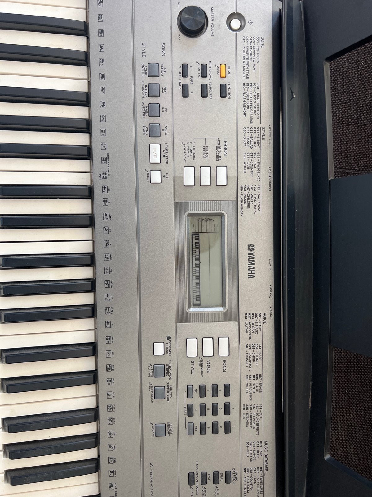 Yamaha PSR-E353 Keyboard met 61 toetsen, Muziek en Instrumenten, Keyboards, Yamaha, Ophalen of Verzenden, Aanslaggevoelig, 61 toetsen