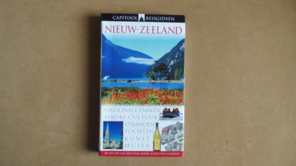 Nieuw - Zeeland, Boeken, Capitool, Zo goed als nieuw, Reisgids of -boek, Australië en Nieuw-Zeeland