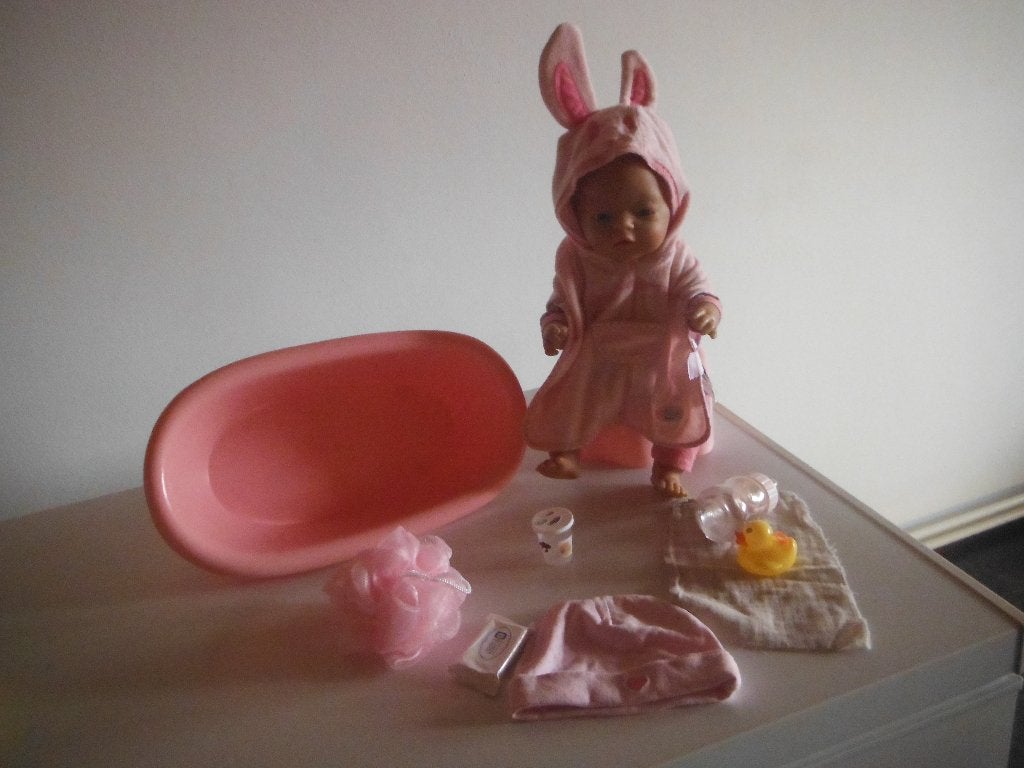 baby born pop met bad en acc, Ophalen, Zo goed als nieuw, Babypop