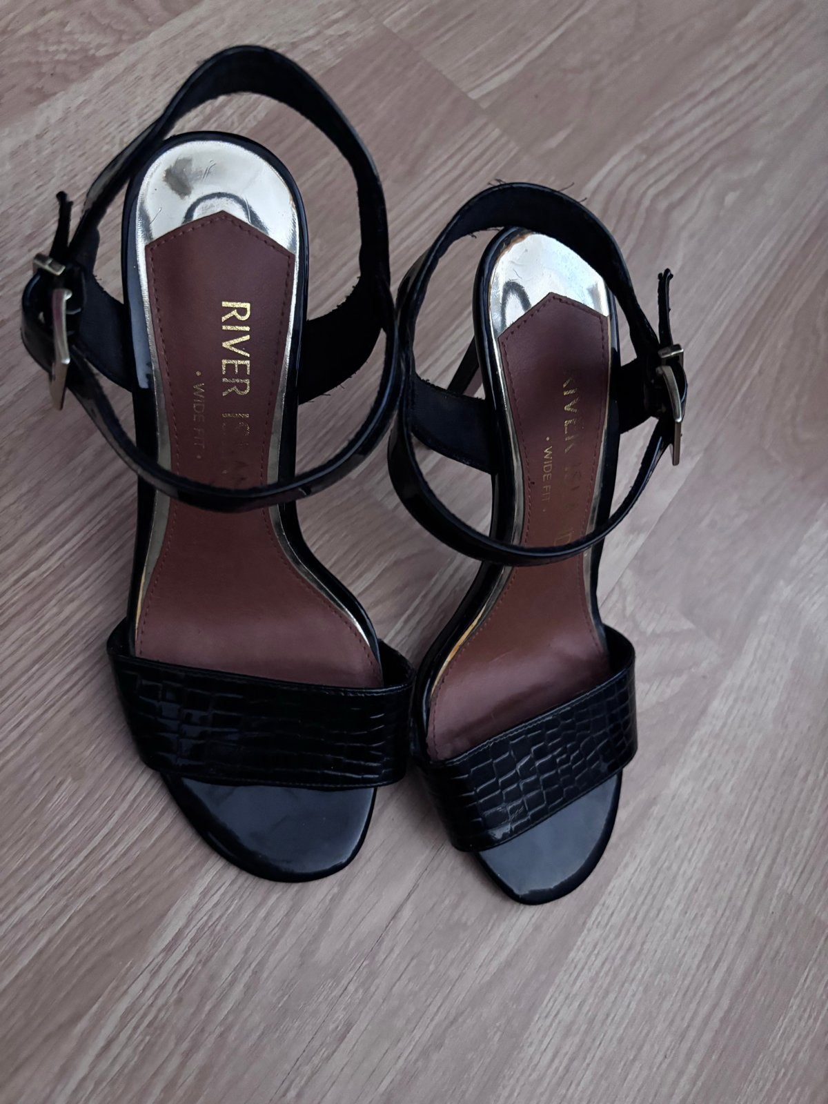 River Island Zwarte Sandalen mt 39 met Hoge Hakken, Ophalen of Verzenden, Gedragen, Zwart, Schoenen met hoge hakken