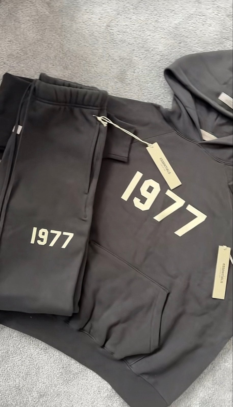 Essentials Fear of God 1977 Trainingspak - Nieuw, Verzenden, Nieuw, Maat 46 (S) of kleiner