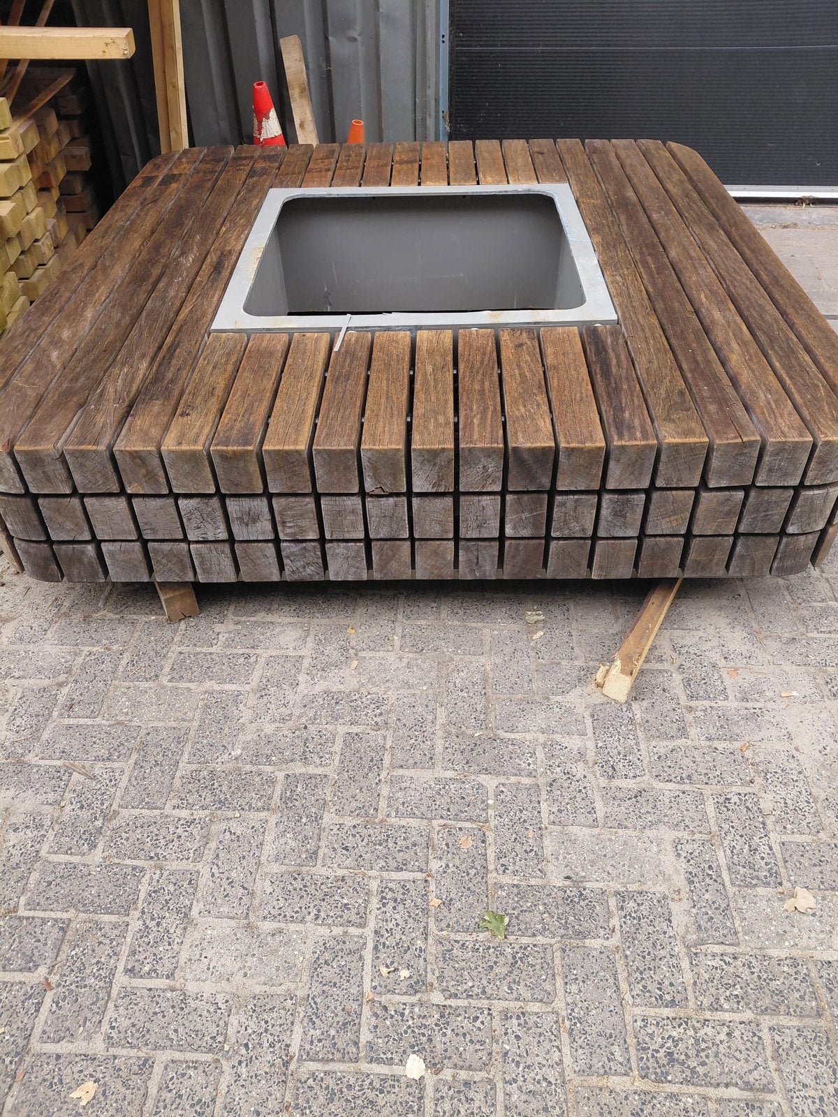 Robuuste houten plantenbakken inclusief 4 banken, Tuin en Terras, Bloembakken en Plantenbakken, Ophalen, Gebruikt, Vierkant, Balkon