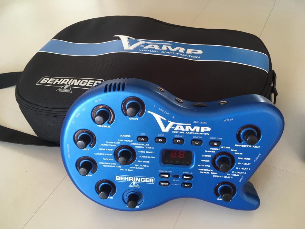 Behringer V-Amp - DE EERSTE EN ABSOLUUT BESTE VERSIE, Ophalen of Verzenden, Zo goed als nieuw, Multi-effect