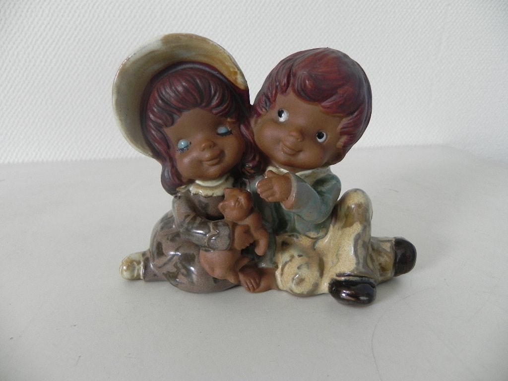 terracotta beeldje jongen meisje en kat vintage, Ophalen, Zo goed als nieuw, Mens