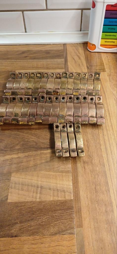 Set van 32 antieke messing traproede klemmen, Ophalen of Verzenden, Gebruikt, Koper of Messing, Overige typen