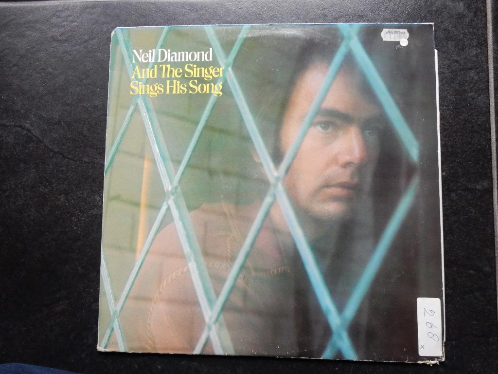 Neil Diamond - And the singer sings his song (LP), Ophalen of Verzenden, Gebruikt, 12 inch
