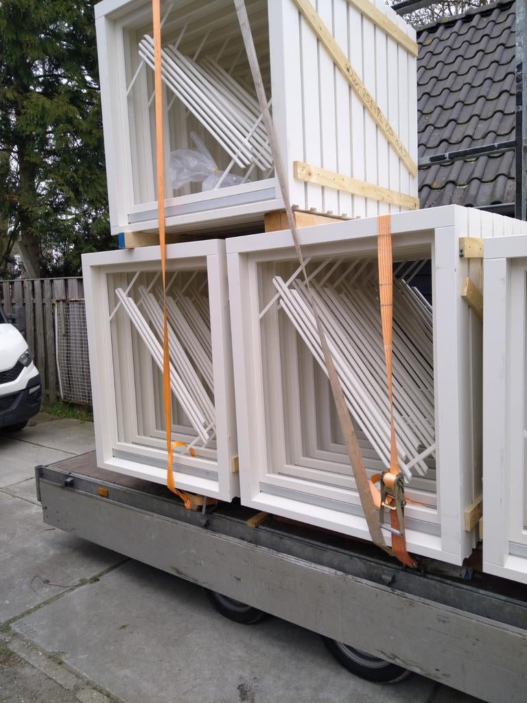 Hardhout kozijn met draaikiep raam, Doe-het-zelf en Verbouw, Kozijnen en Schuifpuien, 75 tot 150 cm, Raamkozijn, Nieuw, Ophalen of Verzenden