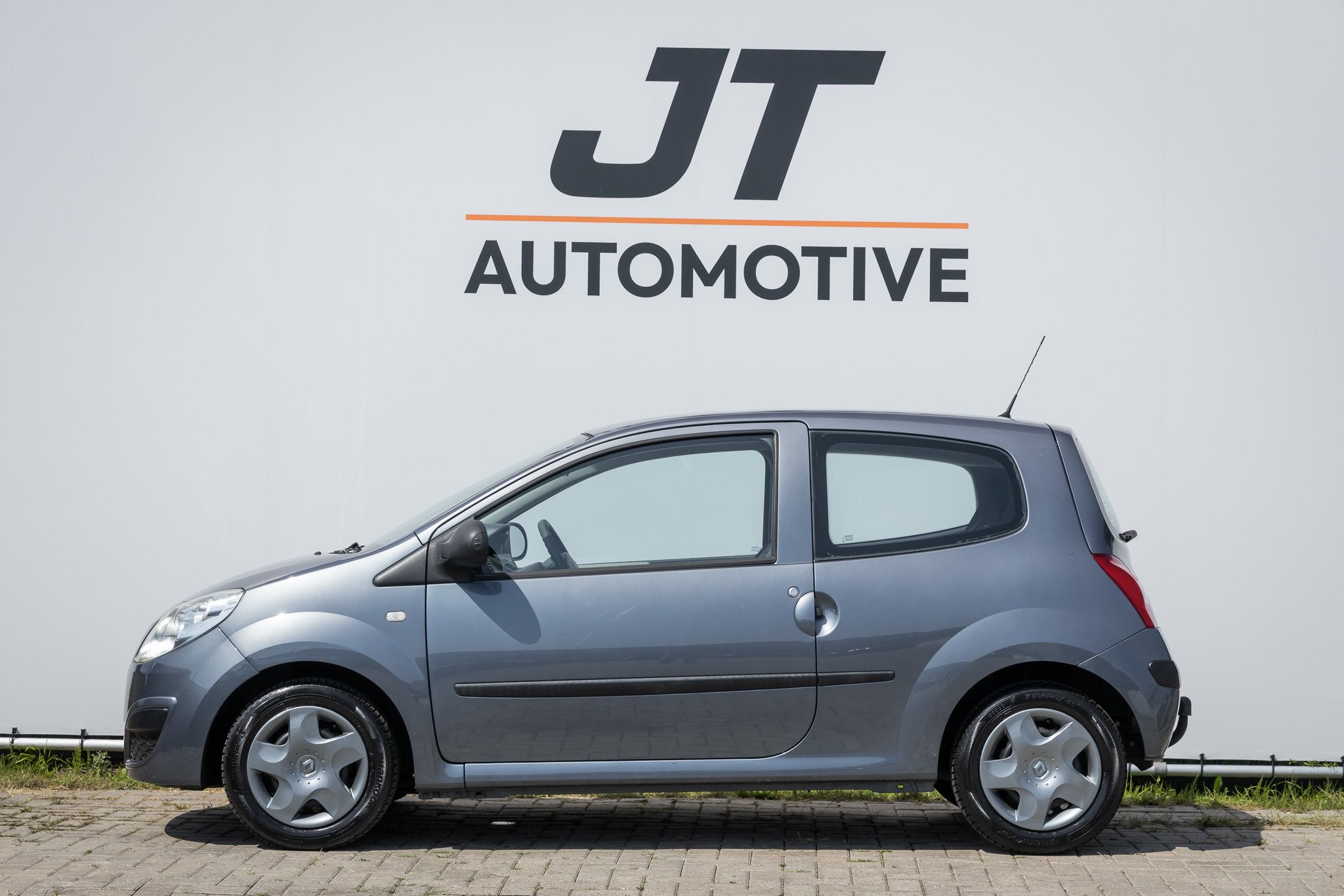 Renault Twingo 1.2 Authentique nlauto elektrische ramen voor, Keurmerk '100% Onderhouden', Twingo, Gebruikt, 31 €/maand