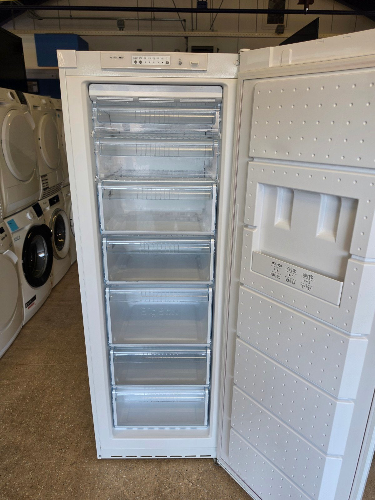 Bosch vrijstaande vrieskast | A klasse | No Frost | Garantie, Jirnsum, Zo goed als nieuw, Energieklasse A of zuiniger, Vanderkooijwitgoed@hotmail.com