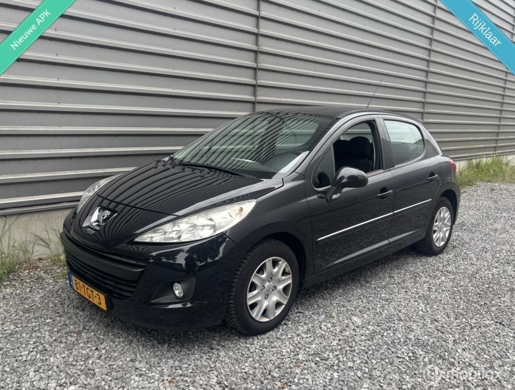 Peugeot 207 1.4 VTi Urban Move NW APK|Airco|Cruise|Trekhaak|, Voorwielaandrijving, Euro 5, Gebruikt, 1064 kg