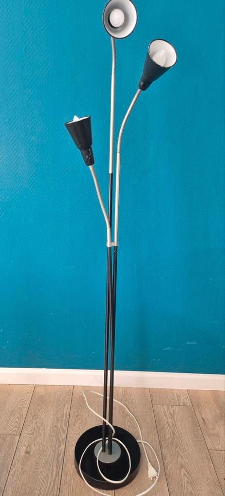 Vloerlamp met 3 smart peertjes, Gebruikt, Ophalen of Verzenden, Metaal, Modern
