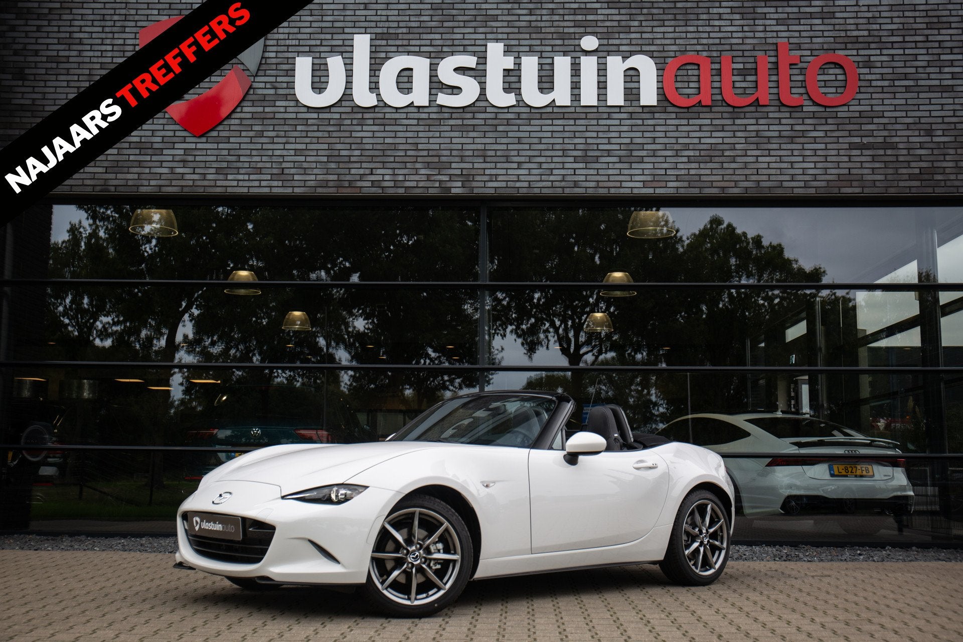 Mazda MX-5 2.0 SkyActiv-G 184 Exclusive Line , Carplay, Acht, 1998 cc, Achterwielaandrijving, Gebruikt, Zwart