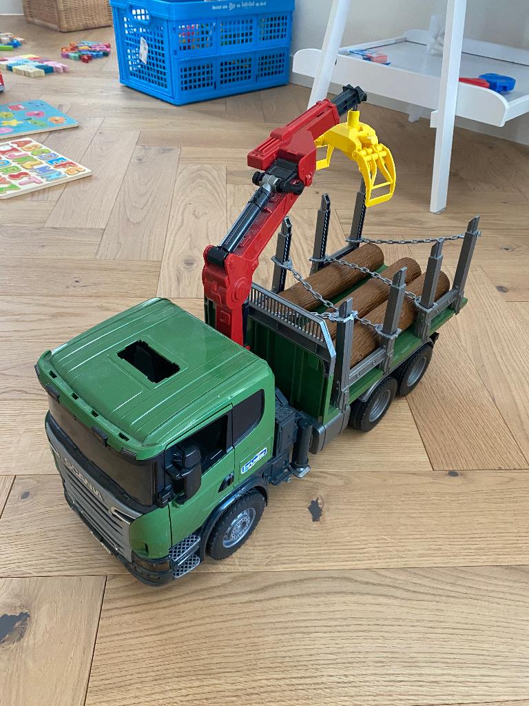 Bruder bomentransportwagen met 3 boomstammen, Ophalen, Gebruikt