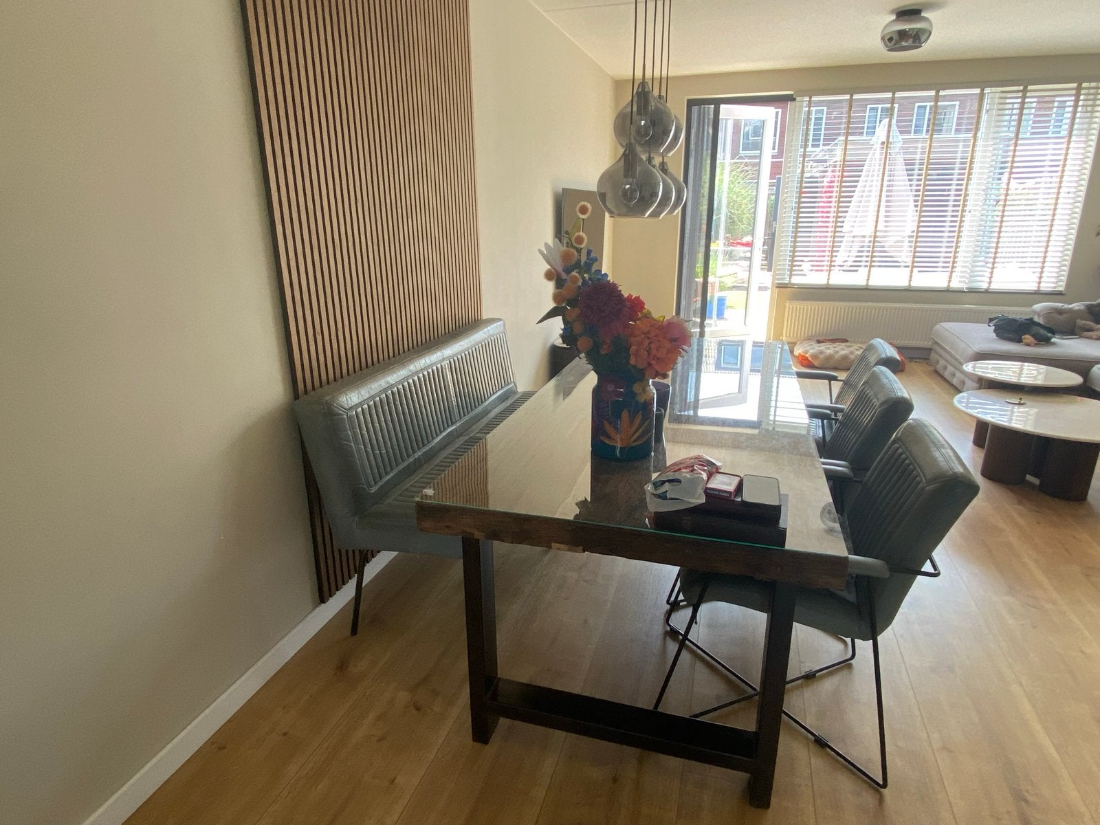 Eetkamer tafel met bank en 3 stoelen, Huis en Inrichting, Ophalen of Verzenden, Gebruikt, Minder dan 4 stoelen