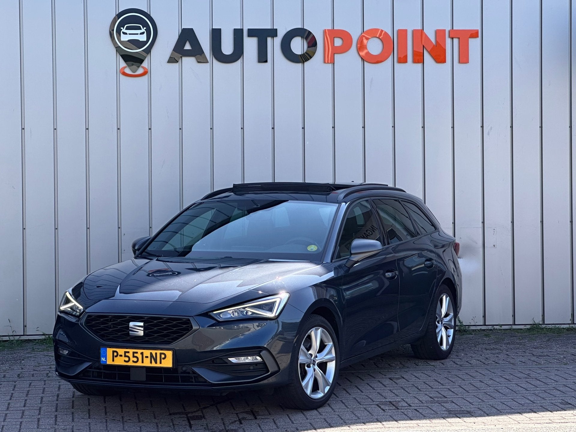 Seat Leon Sportstourer 2.0 TDI FR PANO/PRIJS NL €20000 LED, Auto's, Seat, 4 cilinders, 150 pk, Leon, Origineel Nederlands