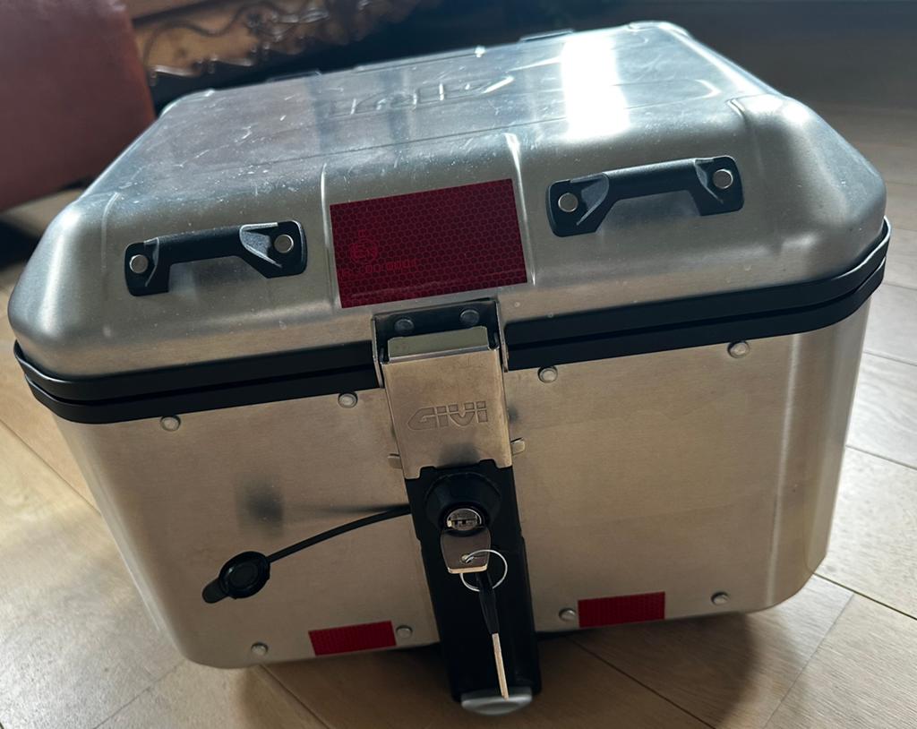 Givi ✅ Dolomiti 46l aluminium topcase, Ophalen, Gebruikt
