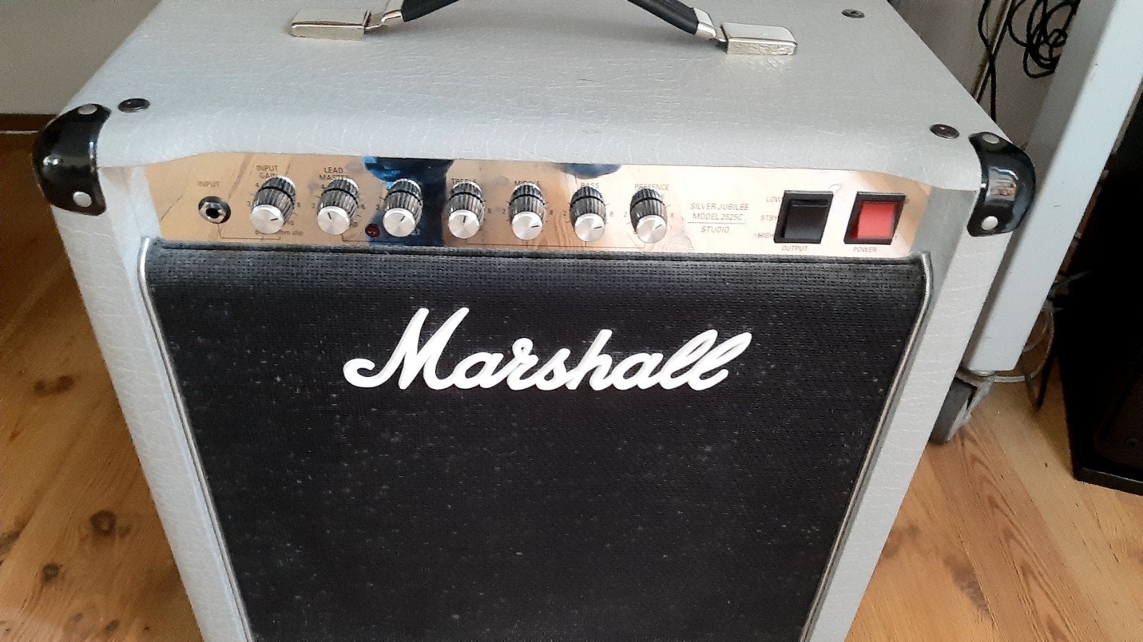 MARSHALL 2525C SILVER JUBILEE, Ophalen, Gebruikt, Gitaar, Minder dan 50 watt