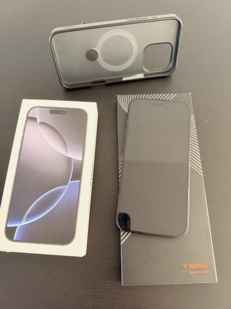 iPhone 18 Pro Max  grey 1TB - perfect condition