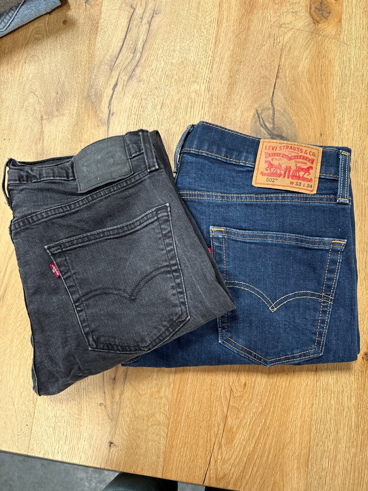 Levi's 502 Spijkerbroeken W33/L34 - Zwart en Blauw, Ophalen of Verzenden, Gedragen, Blauw, W33 - W34 (confectie 48/50)