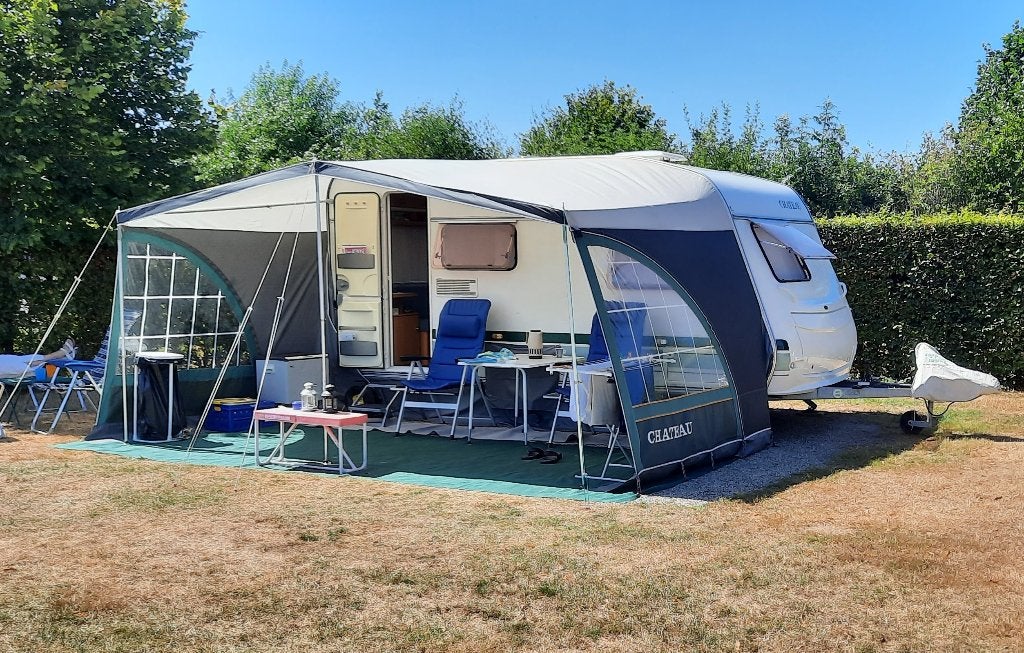 Chateau Caratt 430 TMF 2004 met vol automatische mover, Caravans en Kamperen, Caravans, Particulier, tot en met 4, 750 - 1000 kg