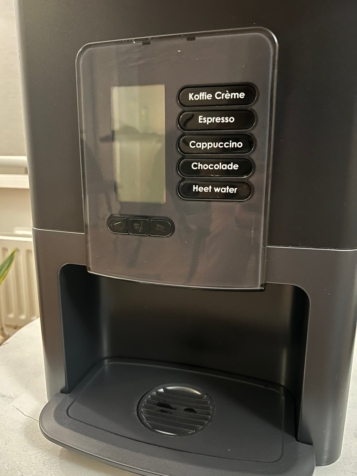 Douwe Egberts, Witgoed en Apparatuur, Koffiezetapparaten, 10 kopjes of meer, Ophalen, Zo goed als nieuw, Koffiemachine