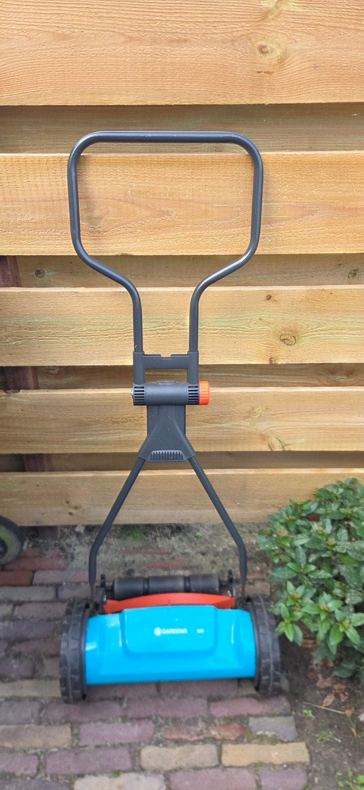 Gardena Handgrasmaaier/ kooimesmaaier met opvangzak, Tuin en Terras, Ophalen, Handgrasmaaier, Zo goed als nieuw, Opvangzak
