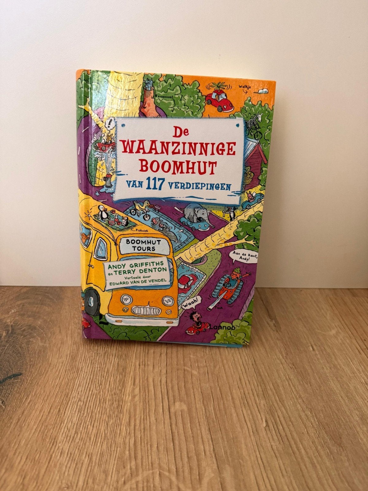 De waanzinnige boomhut van 117 verdiepingen (deel 9), Ophalen of Verzenden, Zo goed als nieuw