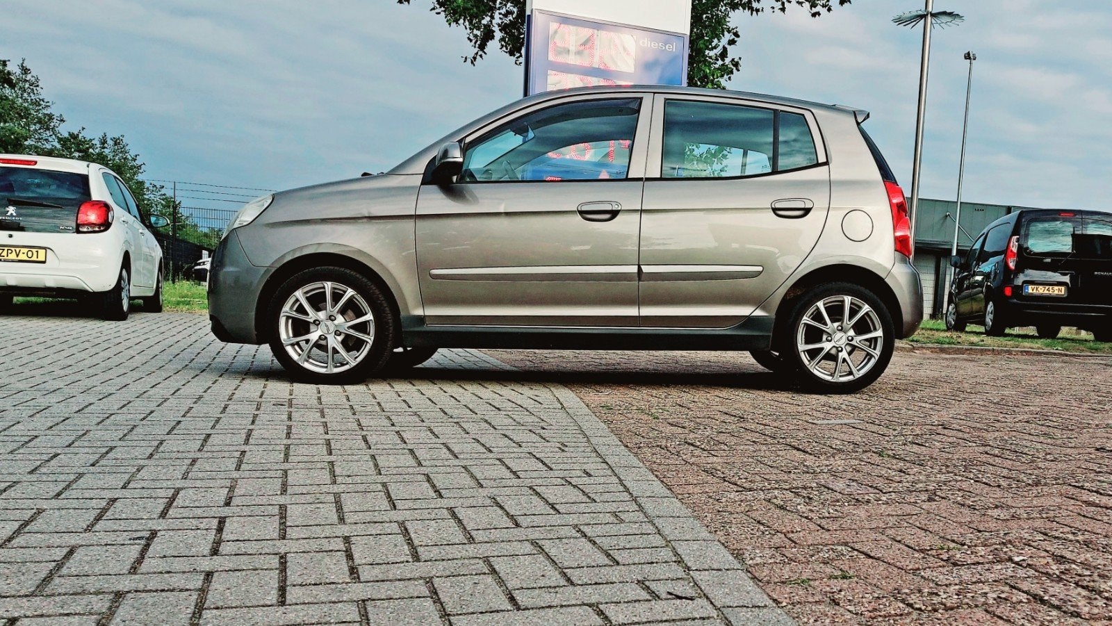 NAP!!Kia Picanto 1.0 X-ecutive.Airco.Sportvelgen., Stof, 63 pk, 4 cilinders, 400 kg