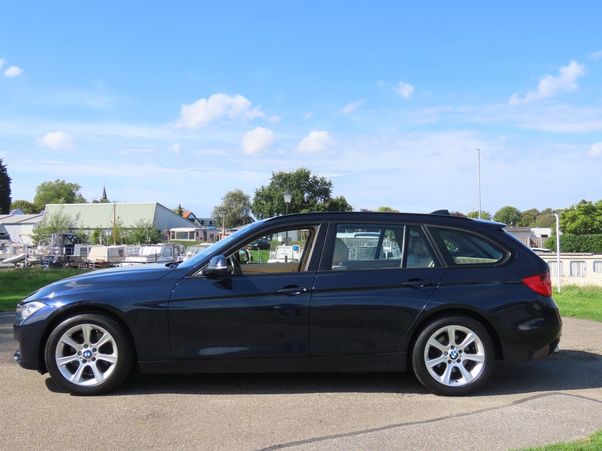 BMW 3-serie Touring 328i High Executive *Leer *Navi *245PK, Auto's, Gebruikt, Beige, 4 cilinders, Blauw