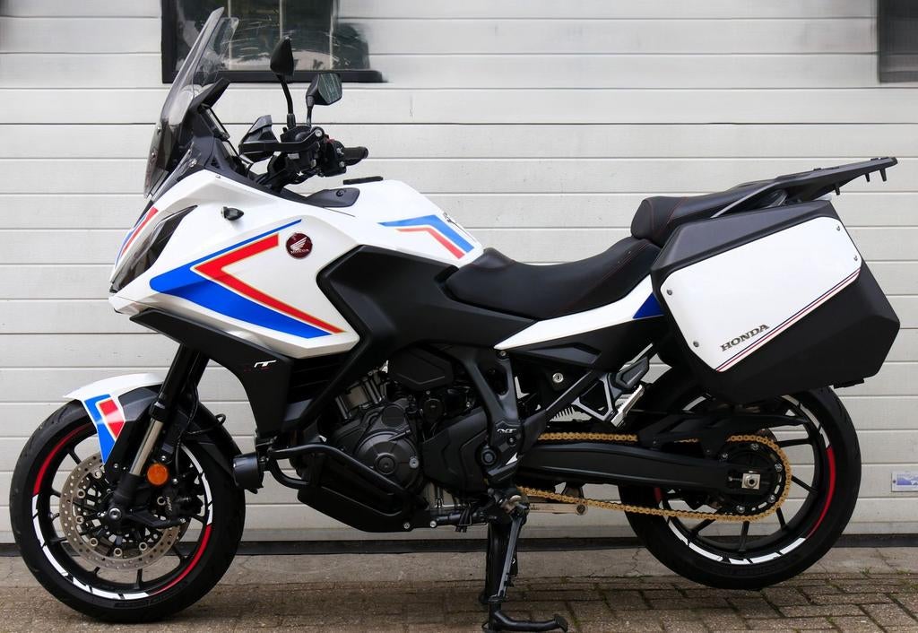 HONDA NT 1100 DCT (bj 2023), 2 cilinders, HONDA, Motorrijbewijs A, Onbekend