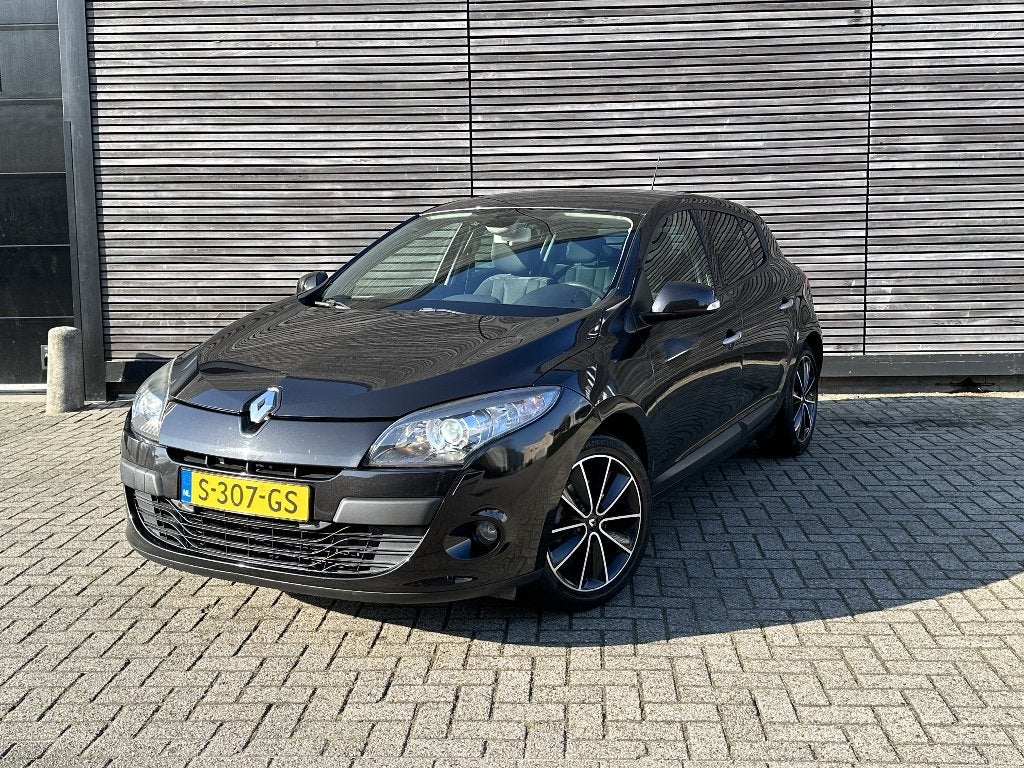 Renault Mégane 2.0 16V Automaat , Zeer netjes & veel opties, Auto's, 4 cilinders, Zwart, 14 km/l, Particulier