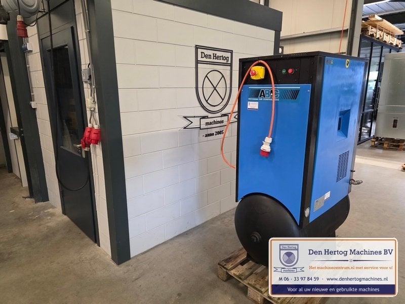 ABAC 5,5kW 10 bar schroefcompressor 270L tank, Doe-het-zelf en Verbouw, Ophalen, Geluidgedempt, Gebruikt, 800 liter/min of meer