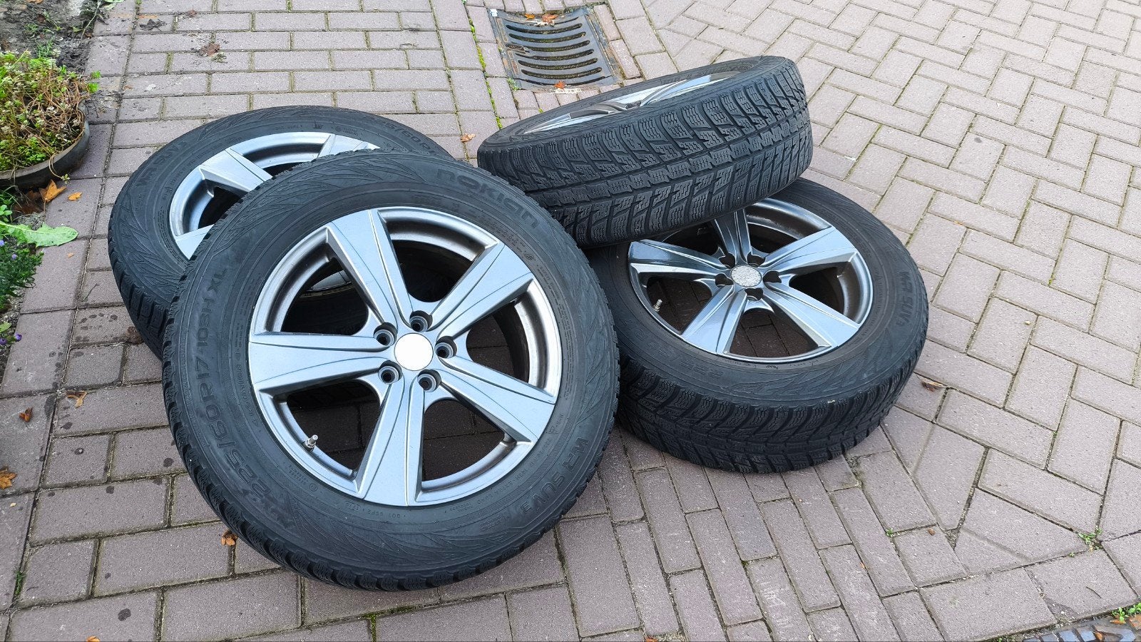 Nokian WR SUV 3 winter banden met velgen 225/60 R17, Ophalen, Gebruikt, Banden en Velgen, 17 inch
